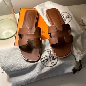Hermes Oran leather sandals size 39